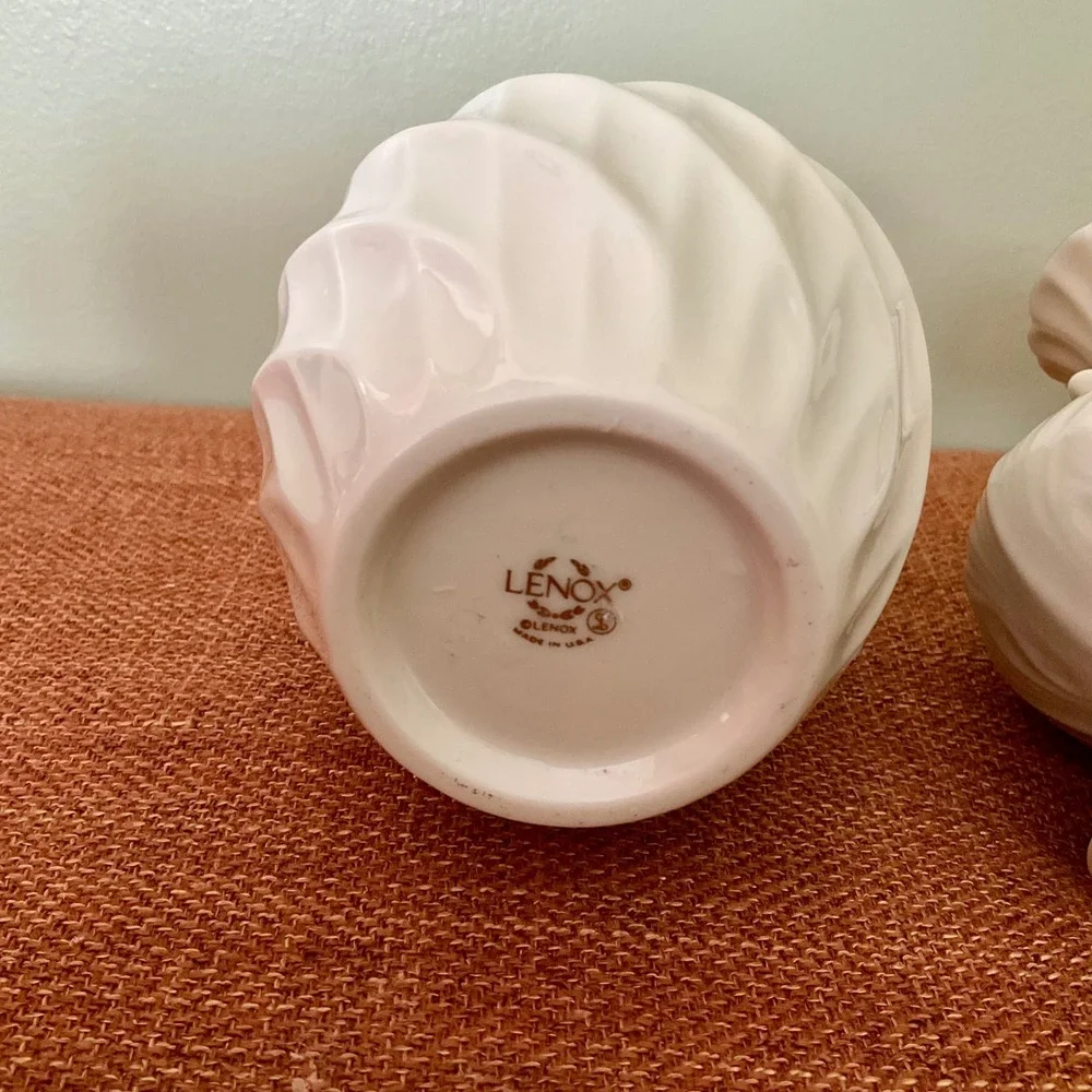Lenox Ivory Fine China Bud‎ Vase Set 24k Gold Trim Swirl Leaf Embossed Made USA